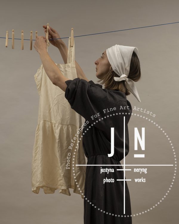 Nasim hanging laundry