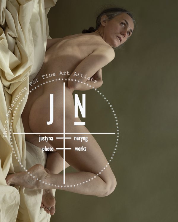 Reclining /16 shots