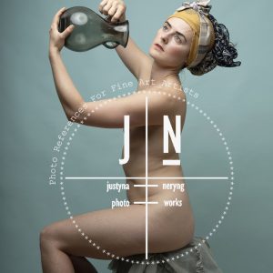 Nude seated/16 shots