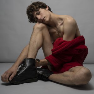 Tommy Red Gown /25